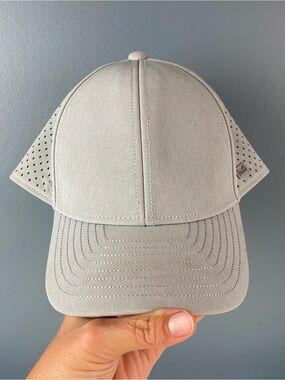 Melin Hat Mens 56 cm Snapback Gray A Game Hydro Cap Performance Golf Logo